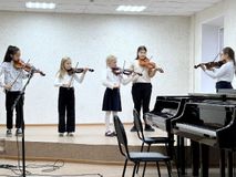 Ансамбль "Кузнечики"